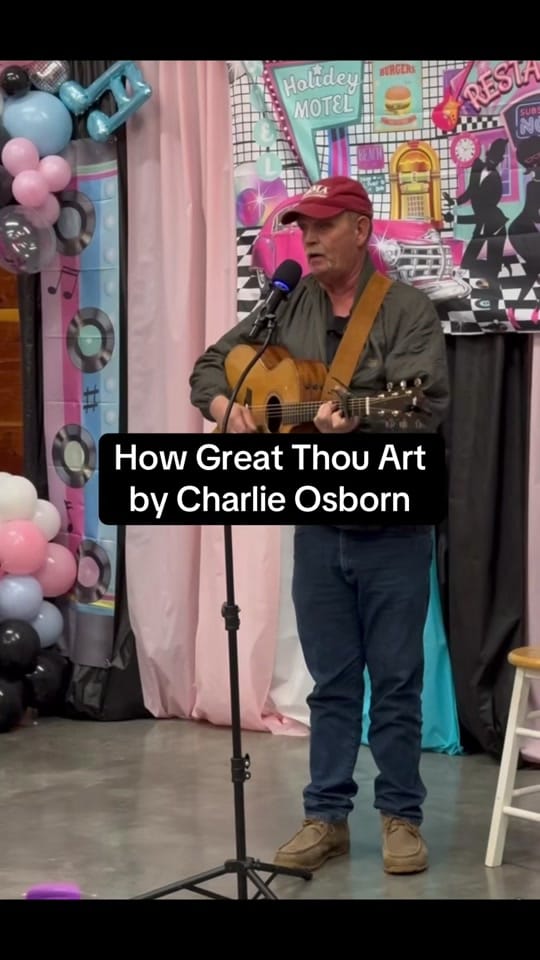 Post 5 by Hollie Henderson on TikTok (video)