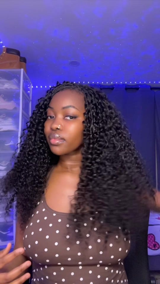 Post 5 by 𝑀𝒶𝓇𝒾𝒶𝓂🍒 on TikTok (video)