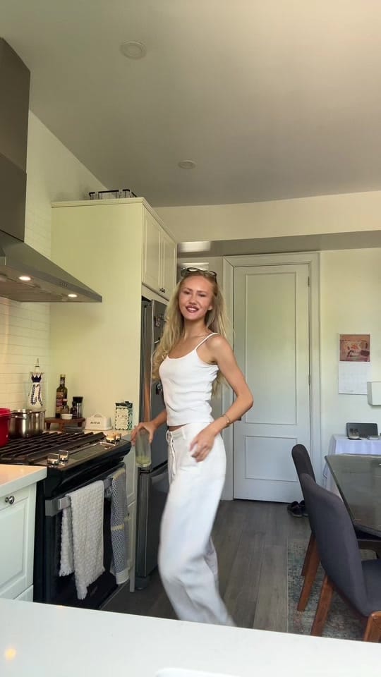 Post 6 by Danielle on TikTok (video)
