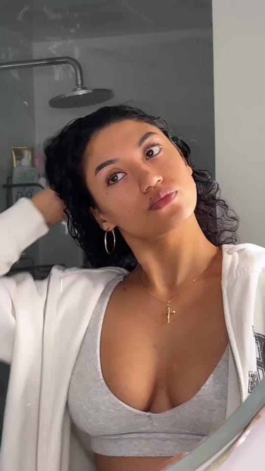 Post 5 by Tamia 🩷 on TikTok (video)