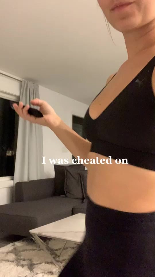 Post 10 by Klaudia Nunes on TikTok (video)
