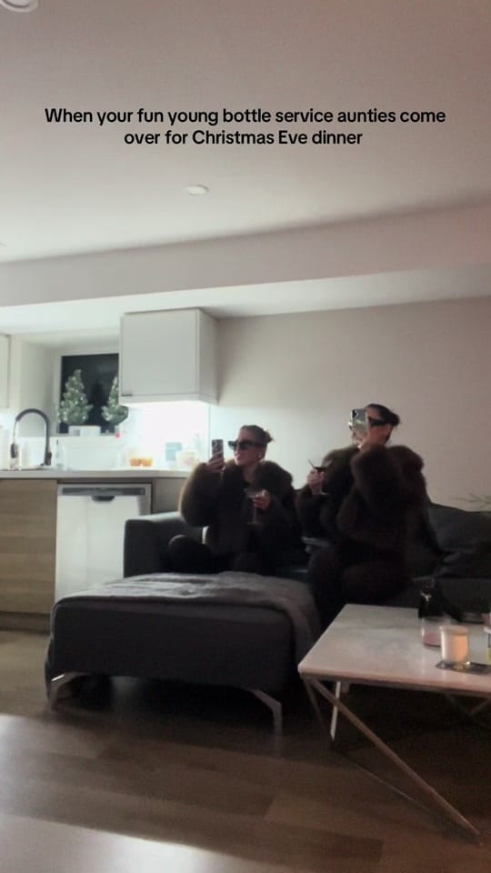 Post 6 by Klaudia Nunes on TikTok (video)
