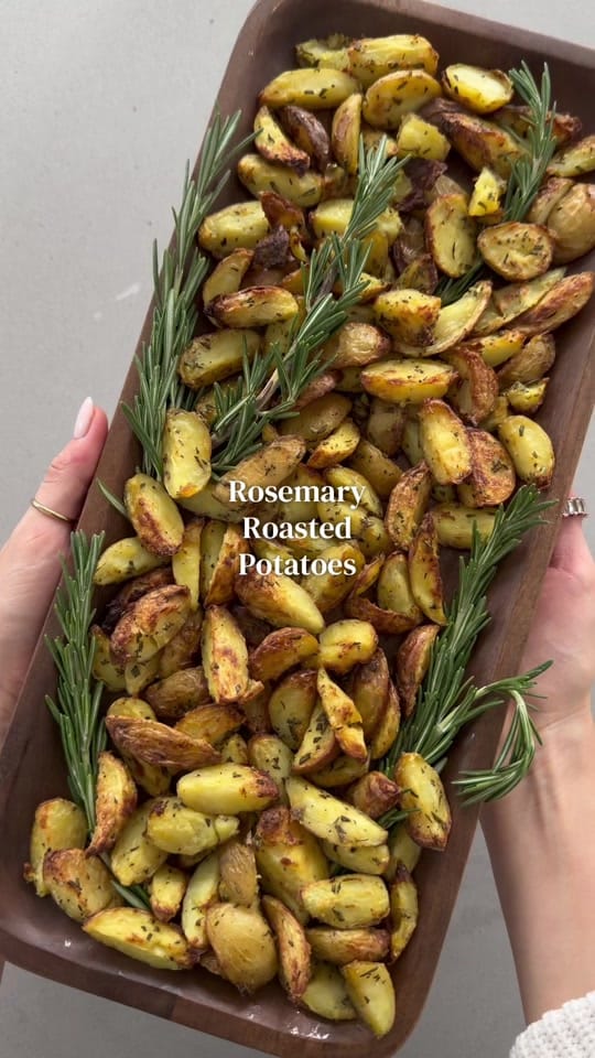 Post 3 by Sophia Isabella on TikTok (video)