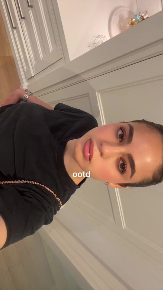 Post 1 by ivana on TikTok (video)