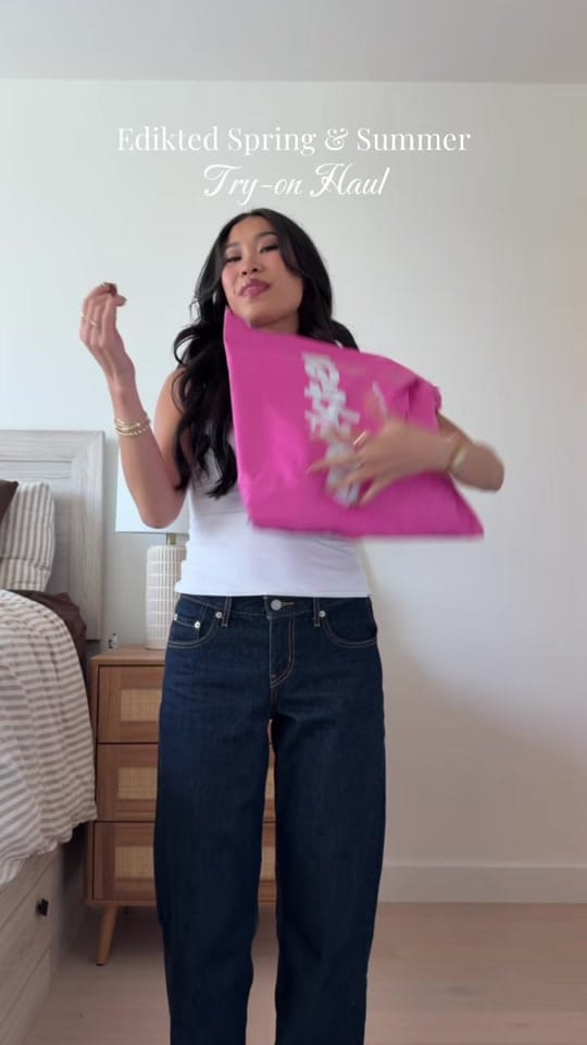 Post 1 by Dakota Chan on TikTok (video)