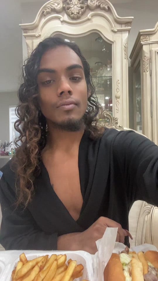 Post 4 by Fabzz on TikTok (video)