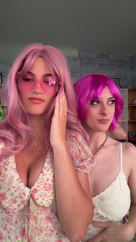 Post 1 by Hazel🇨🇦 on TikTok (video)