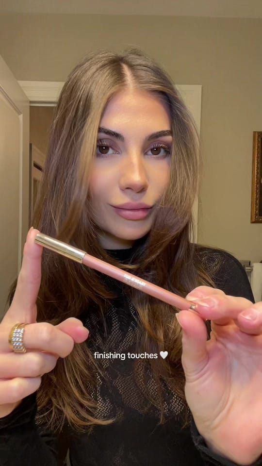 Post 3 by alessandra on TikTok (video)