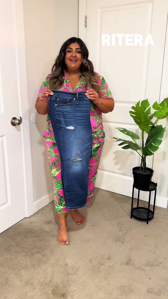Post 8 by Ilham - Plus size Blogger on TikTok (video)