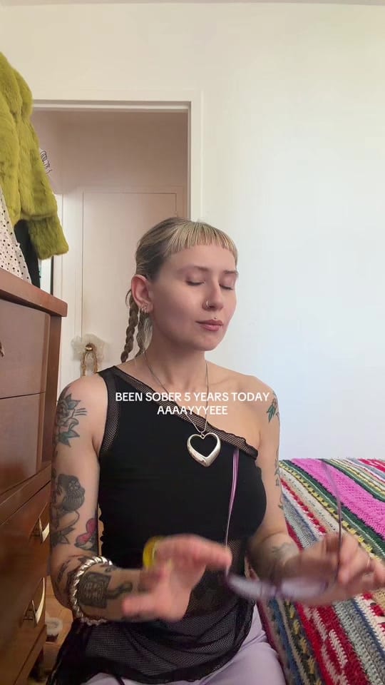 Post 4 by aleksinherfeelings on TikTok (video)