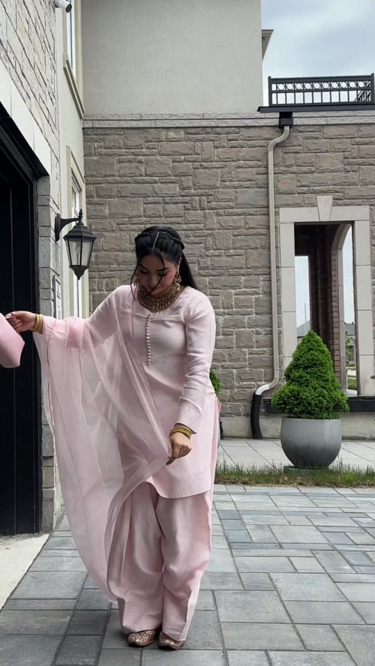Post 6 by Sehar on TikTok (video)