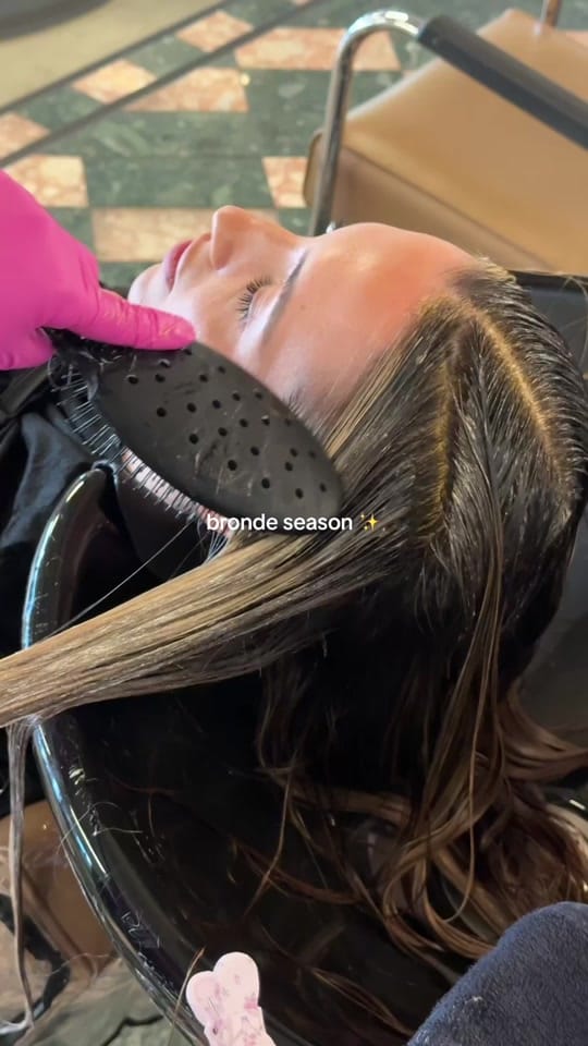 Post 8 by Rosina Valcheva on TikTok (video)