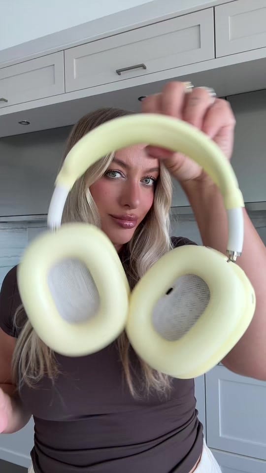 Post 1 by meg elliott on TikTok (video)