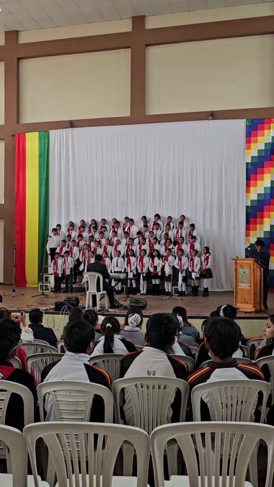 Post 5 by Bandas Estudiantiles D Bolivia on TikTok (video)