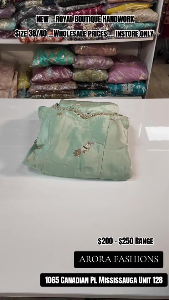 Post 6 by Arora Fashions 🇨🇦 on TikTok (video)