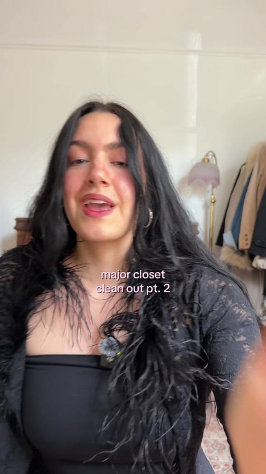 Post 4 by linz marie <3 on TikTok (video)