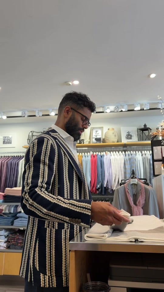 Post 2 by Kish Raveendran on TikTok (video)