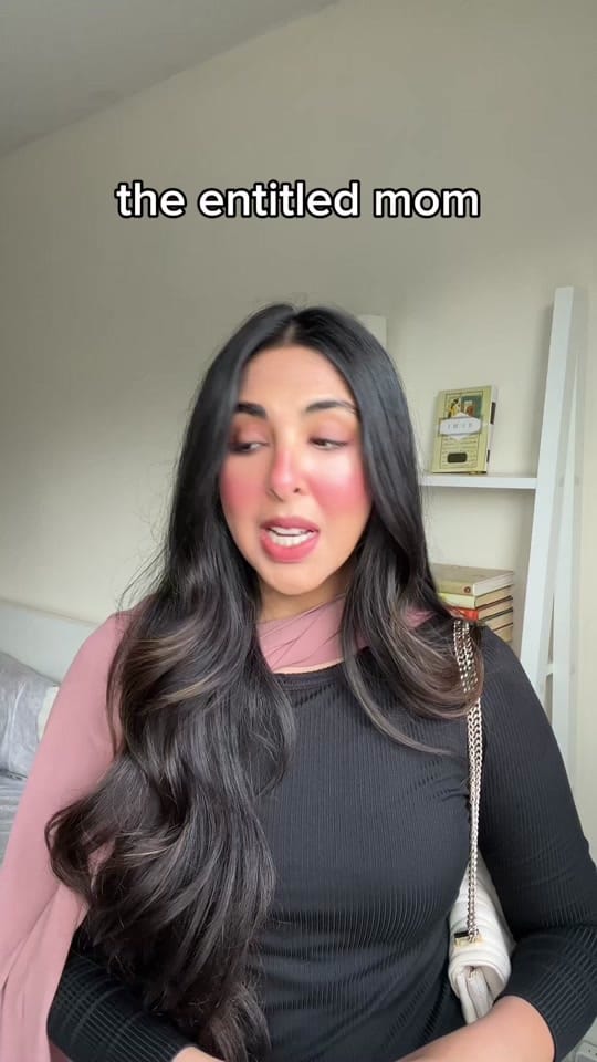 Post 10 by Yamna Irfan on TikTok (video)