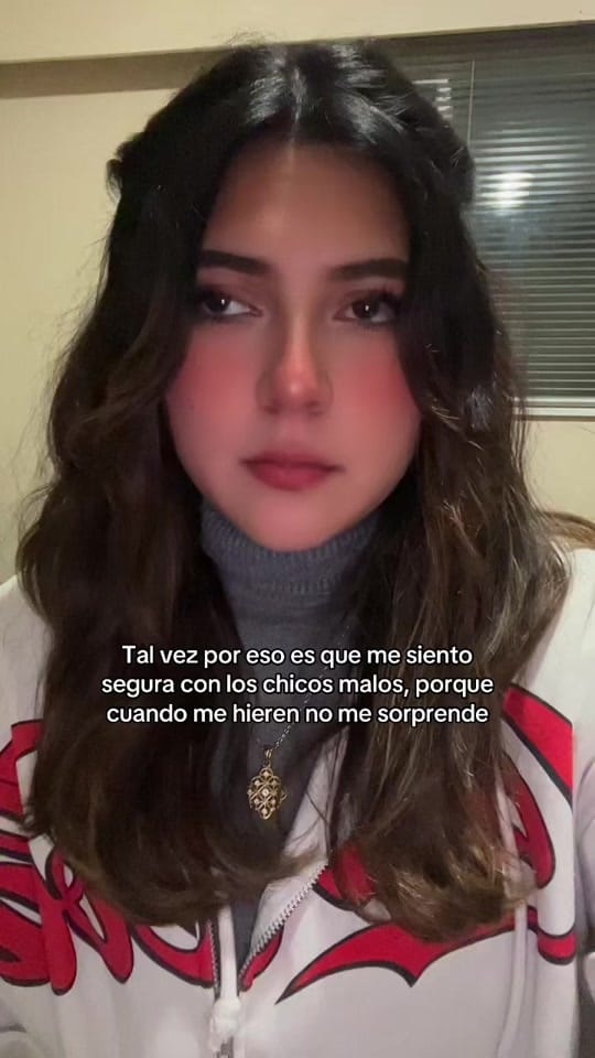 Post 6 by Carito on TikTok (video)