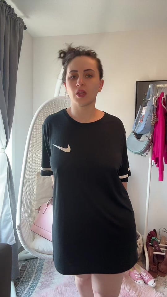 Post 1 by Em on TikTok (video)