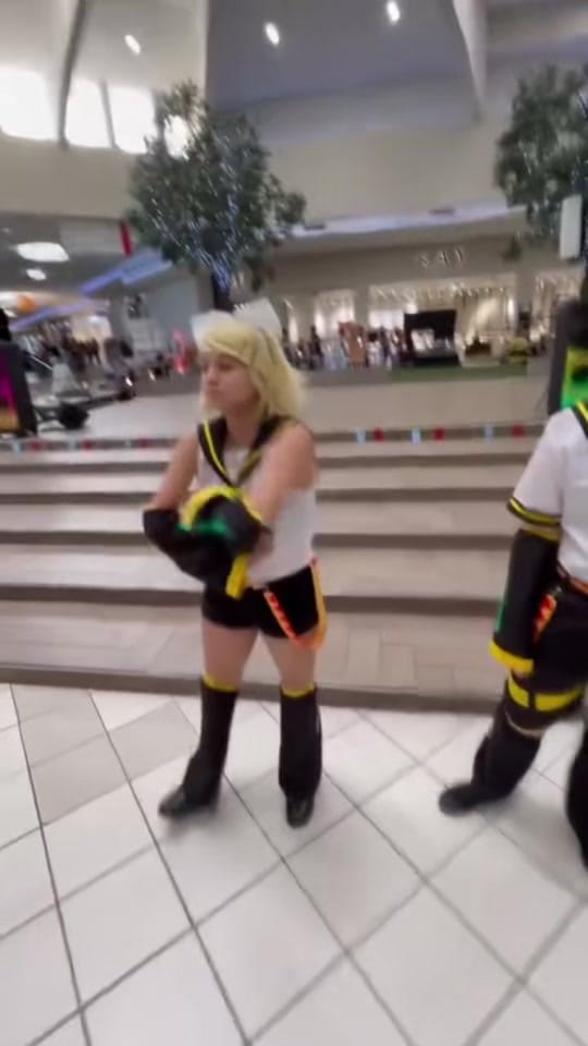 Post 2 by Kat Caves on TikTok (video)