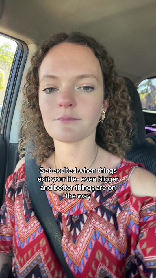 Post 4 by Chelsea Hanson on TikTok (video)