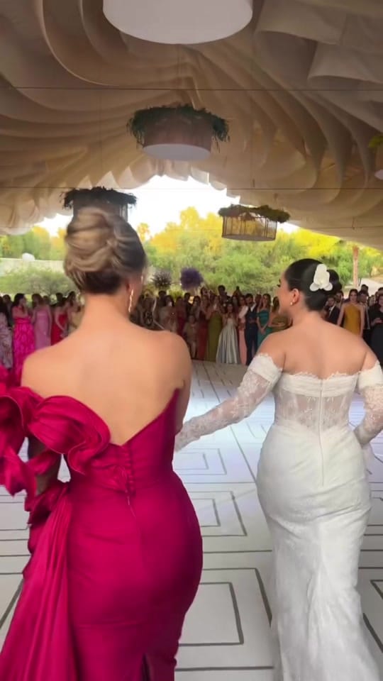 Post 9 by Elle Coco Boutique on TikTok (video)