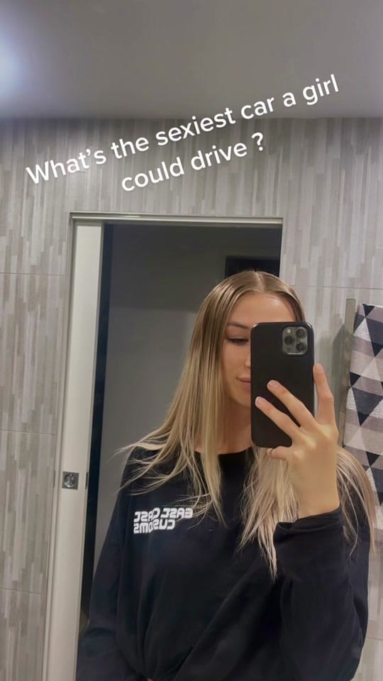 Post 9 by CH3L33 on TikTok (video)