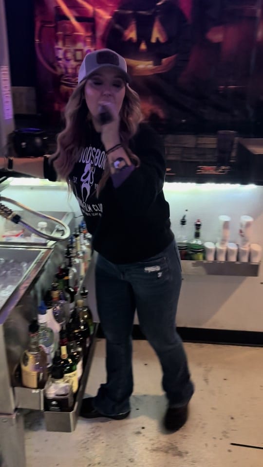 Post 8 by Ashley Victoria on TikTok (video)