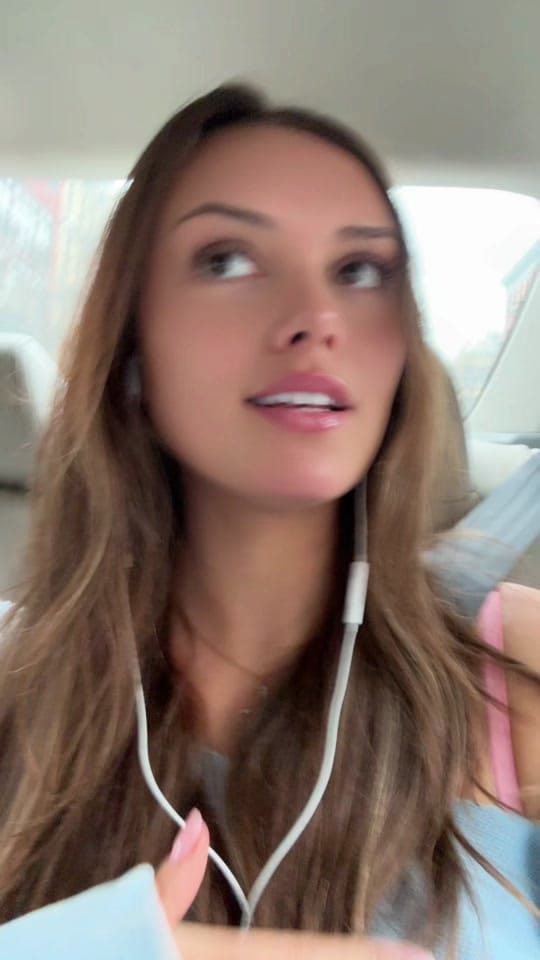 Post 4 by India on TikTok (video)