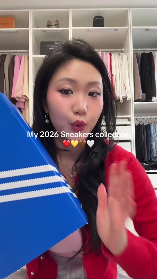 Post 2 by Lena ❤️ on TikTok (video)
