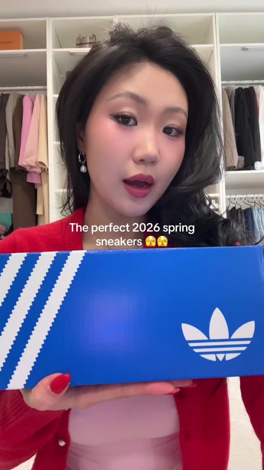 Post 5 by Lena ❤️ on TikTok (video)
