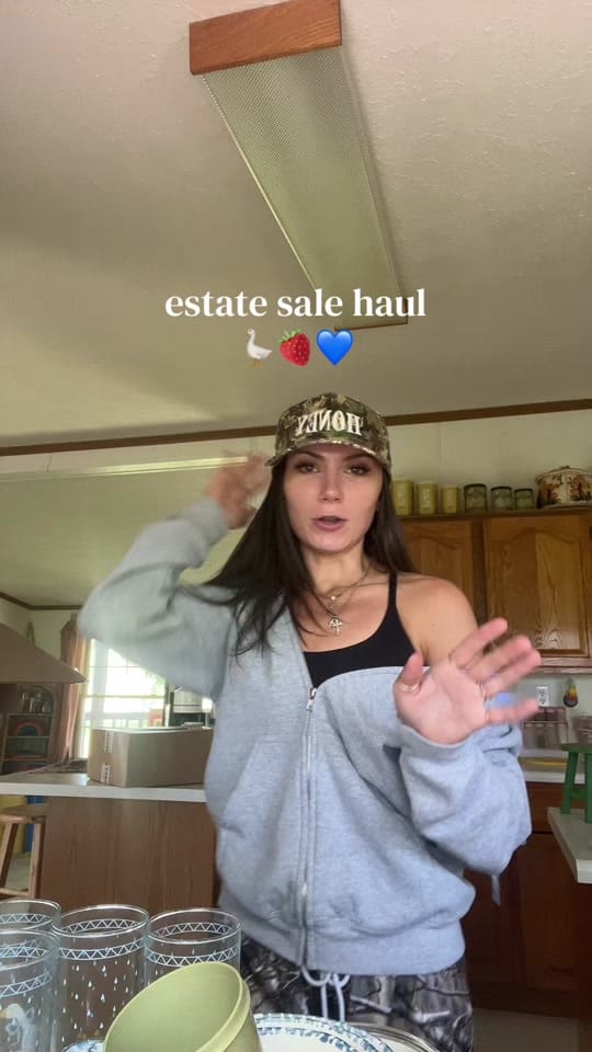 Post 6 by Chelsea Steelman on TikTok (video)