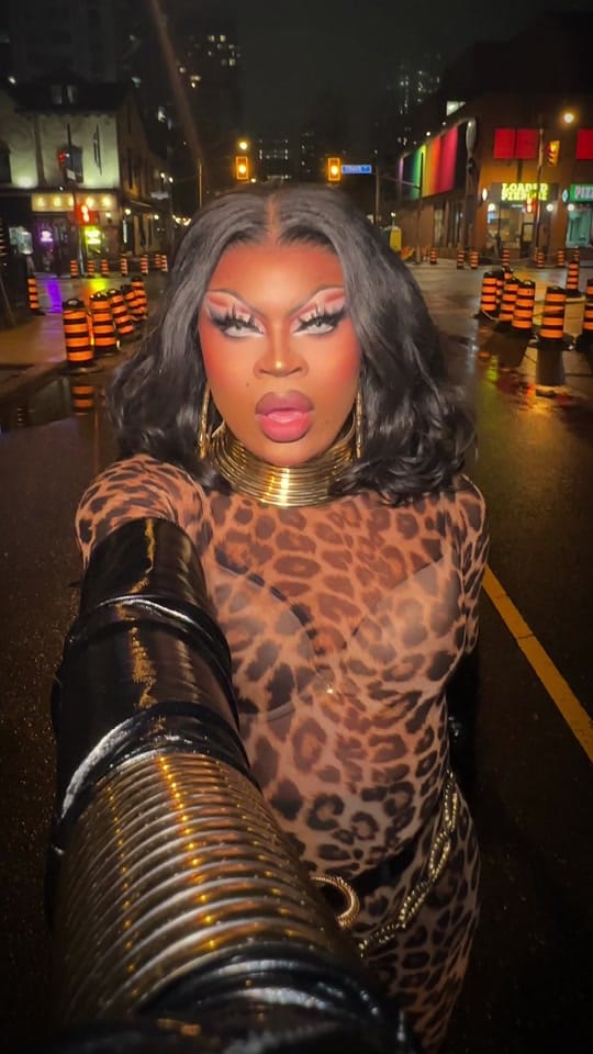 Post 7 by Luna DuBois on TikTok (video)
