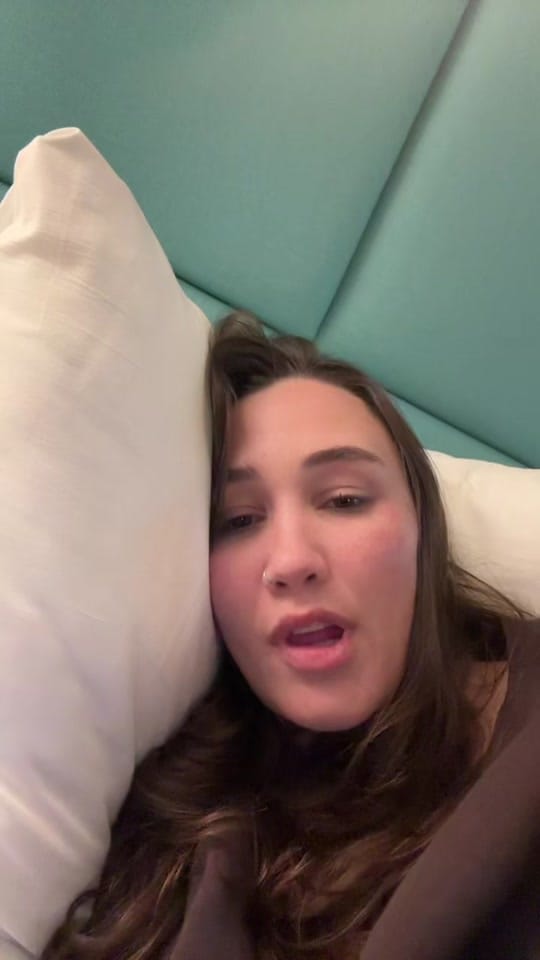 Post 6 by meara is reading 📚 on TikTok (video)