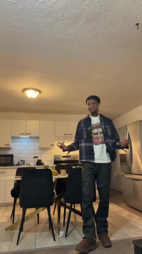 Post 3 by Wedly🎸 on TikTok (video)