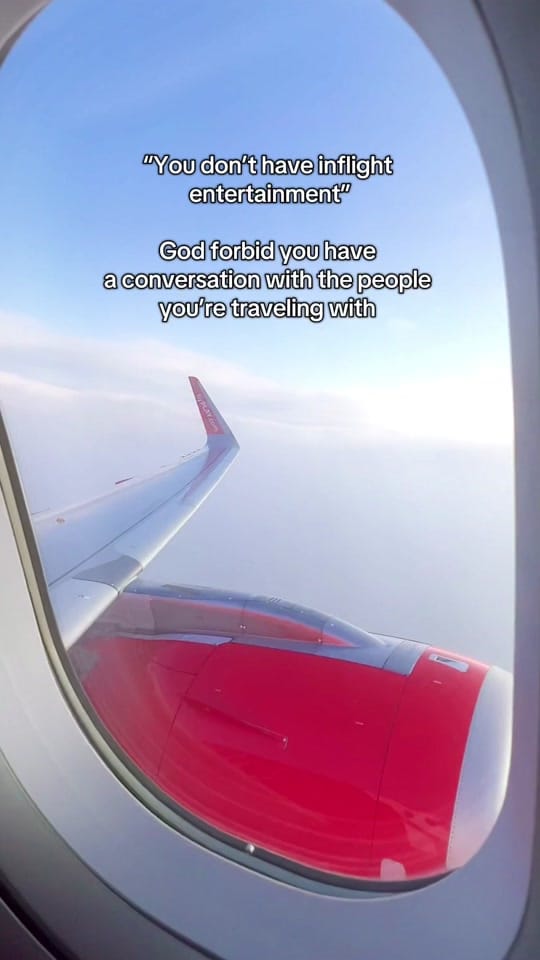 Post 1 by PLAY airlines on TikTok (video)