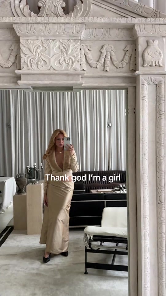 Post 3 by Sam de Notre Dame on TikTok (video)