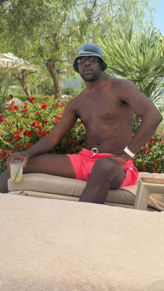 Post 3 by Carlton Cole on TikTok (video)