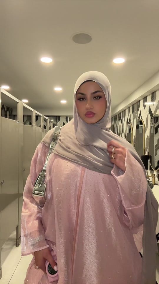 Post 9 by faten <3 on TikTok (video)