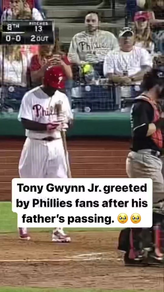 Post 8 by Padres Blogger on TikTok (video)