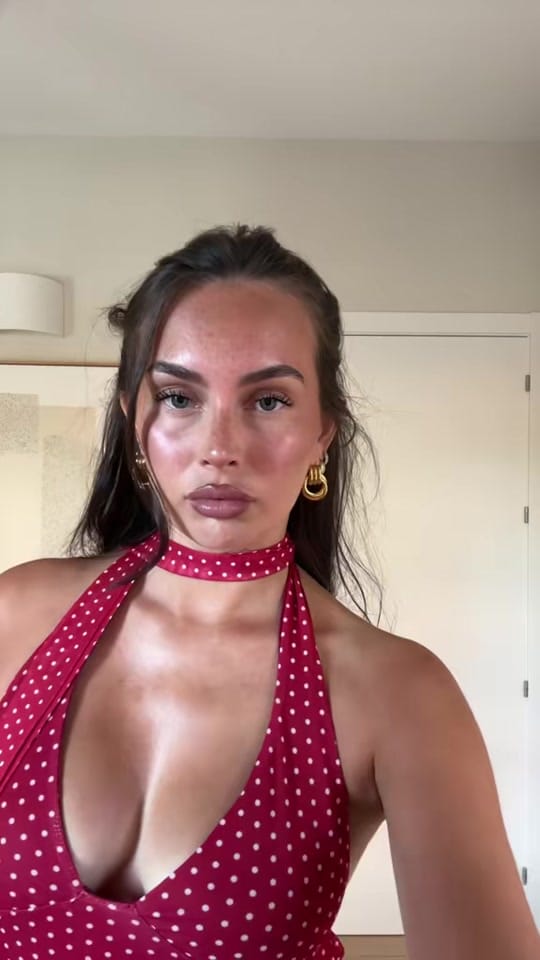 Post 2 by Jessica Cruz🪽 on TikTok (video)
