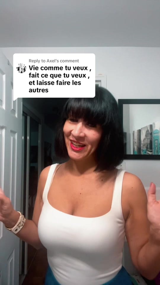 Post 7 by Bikini Lady Mtl on TikTok (video)