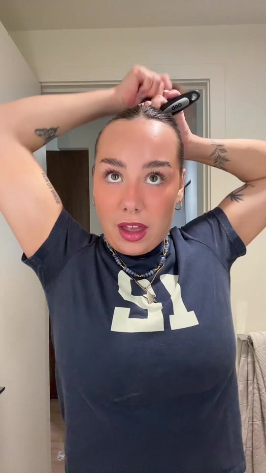 Post 6 by Eliza Gracie on TikTok (video)