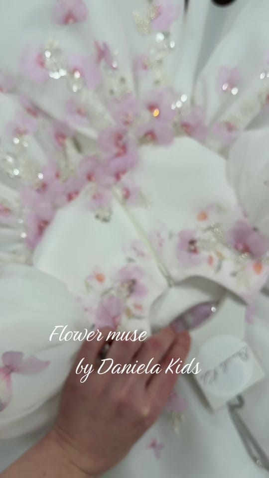 Post 9 by Daniela Kids on TikTok (video)