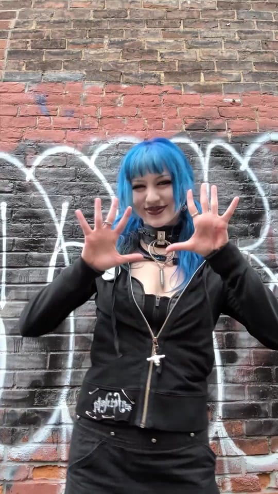 Post 7 by Boutique Diabolik on TikTok (video)