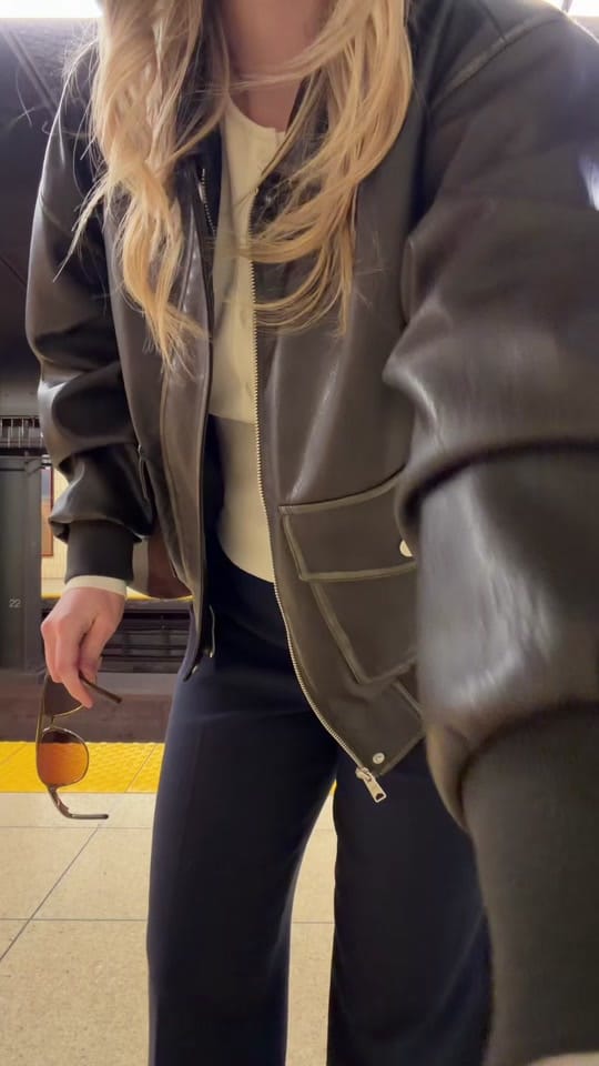 Post 9 by Jenn Sara on TikTok (video)