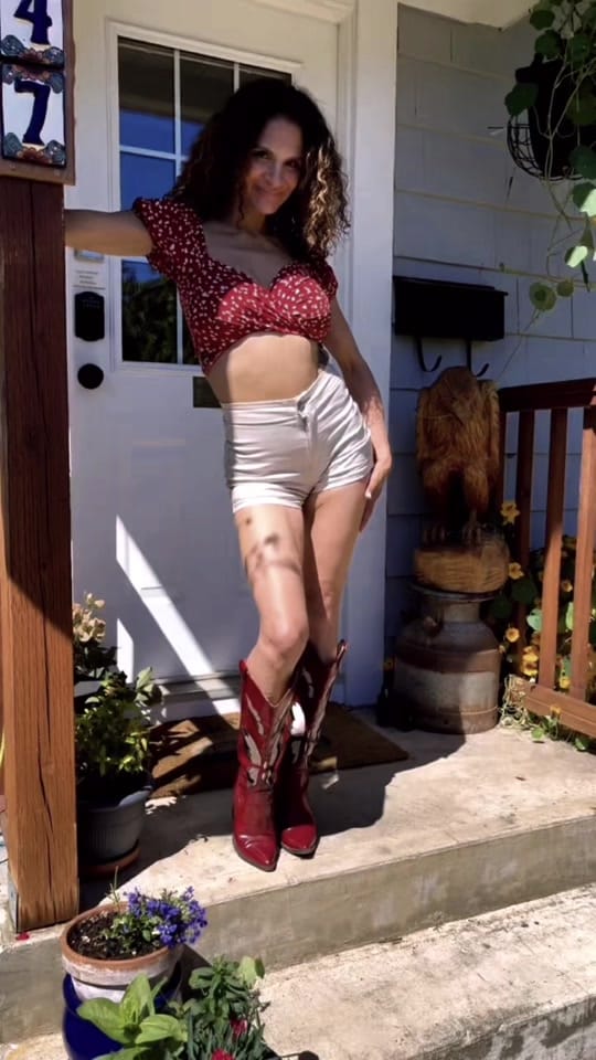 Post 6 by Pao Caravaggio on TikTok (video)