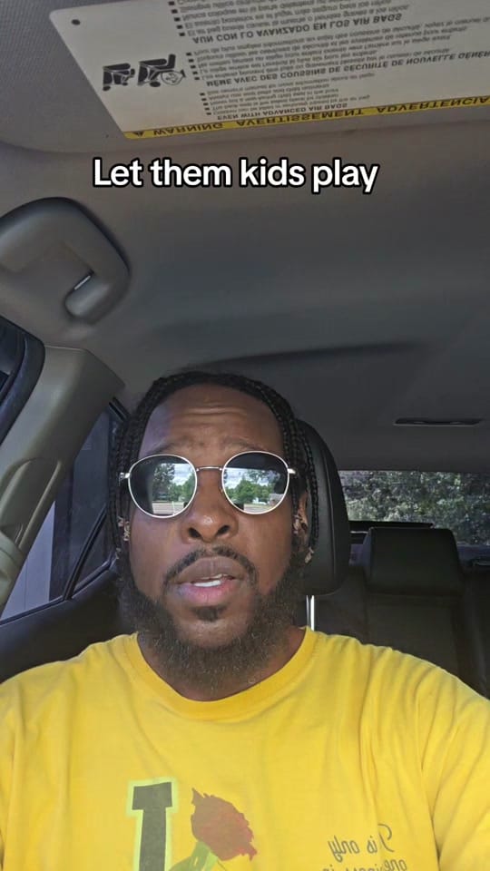 Post 1 by Barrywht3 on TikTok (video)