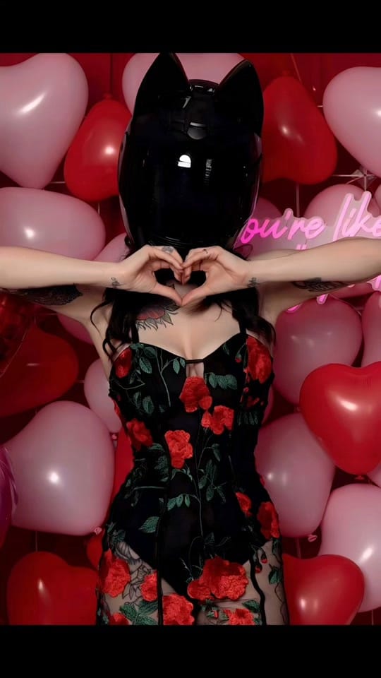 Post 10 by Chelsea Elizabeth on TikTok (video)